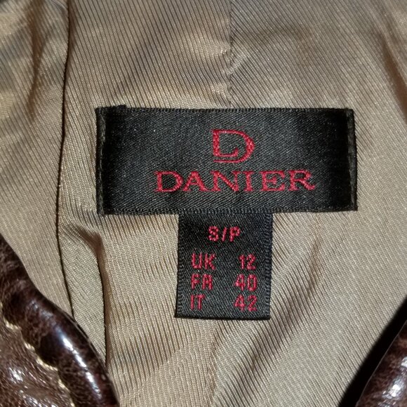 Danier Brown Leather Jacket Size Small - Picture 2 of 4
